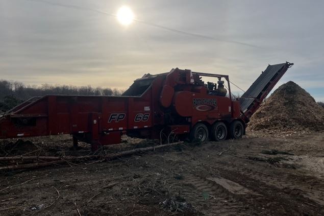 2011 RotoChopper FP66 Hogs and Wood Grinders